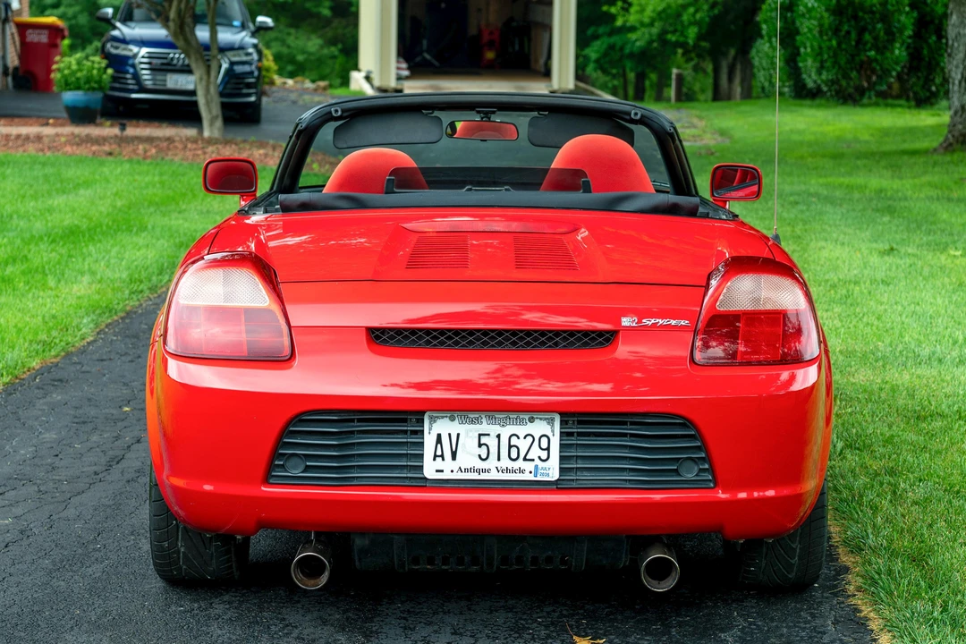 2000 Toyota MR2 Spyder/MR-S - Image 5 of 31