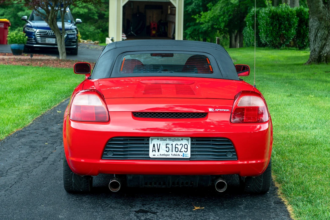 2000 Toyota MR2 Spyder/MR-S - Image 13 of 31