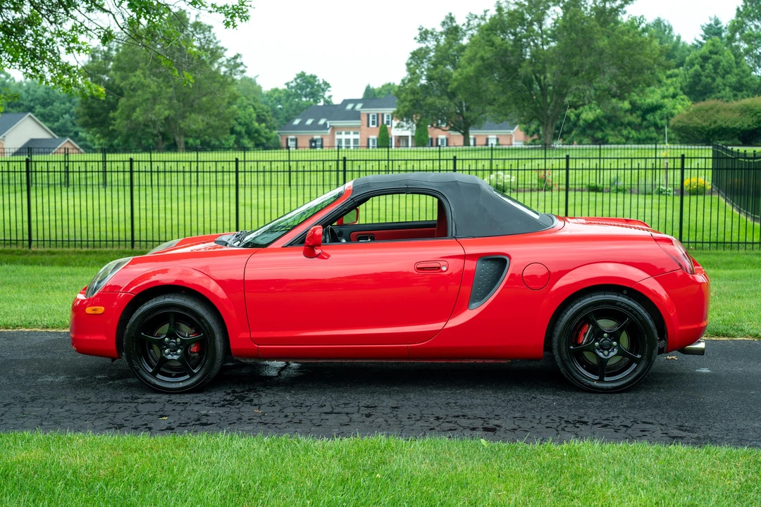 2000 Toyota MR2 Spyder/MR-S - Image 12 of 31