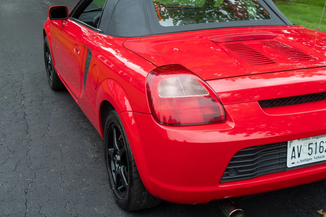 2000 Toyota MR2 Spyder/MR-S - Image 26 of 31