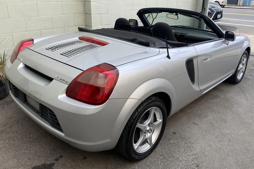 2000 Toyota MR2 Spyder/MR-S - Image 4 of 31