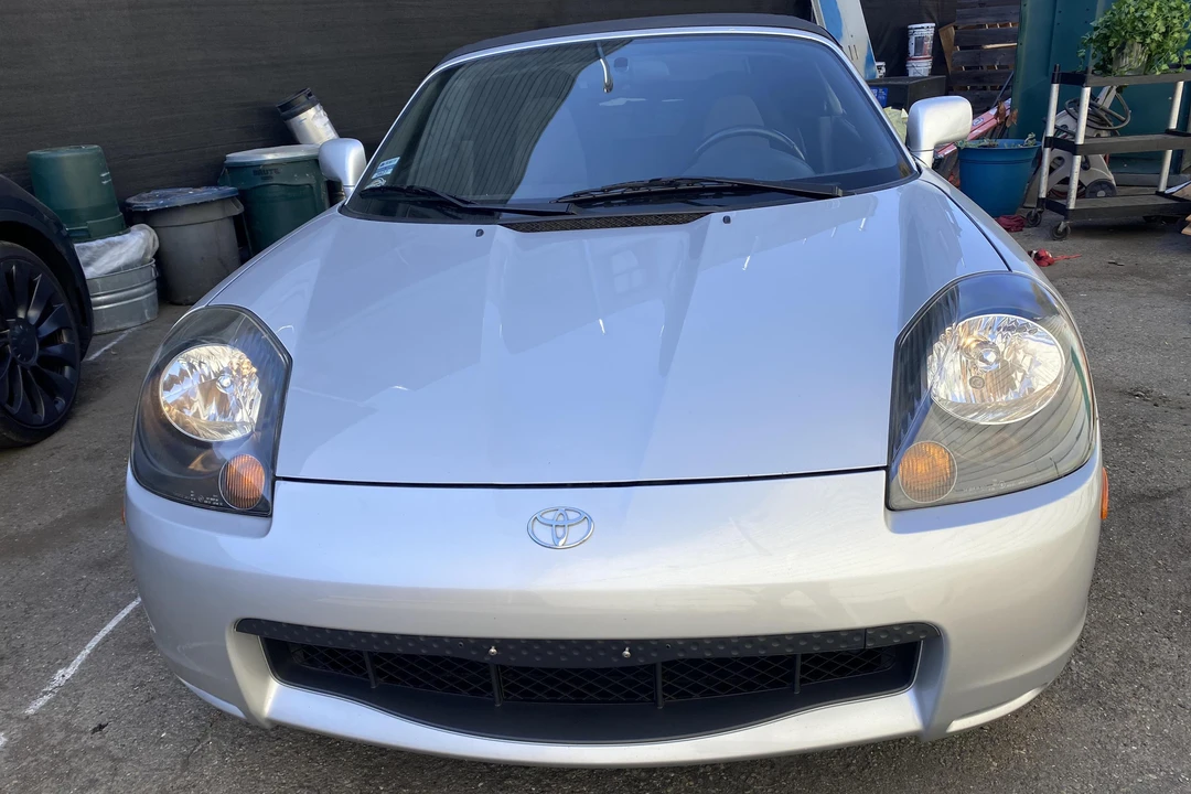 2000 Toyota MR2 Spyder/MR-S - Image 2 of 31