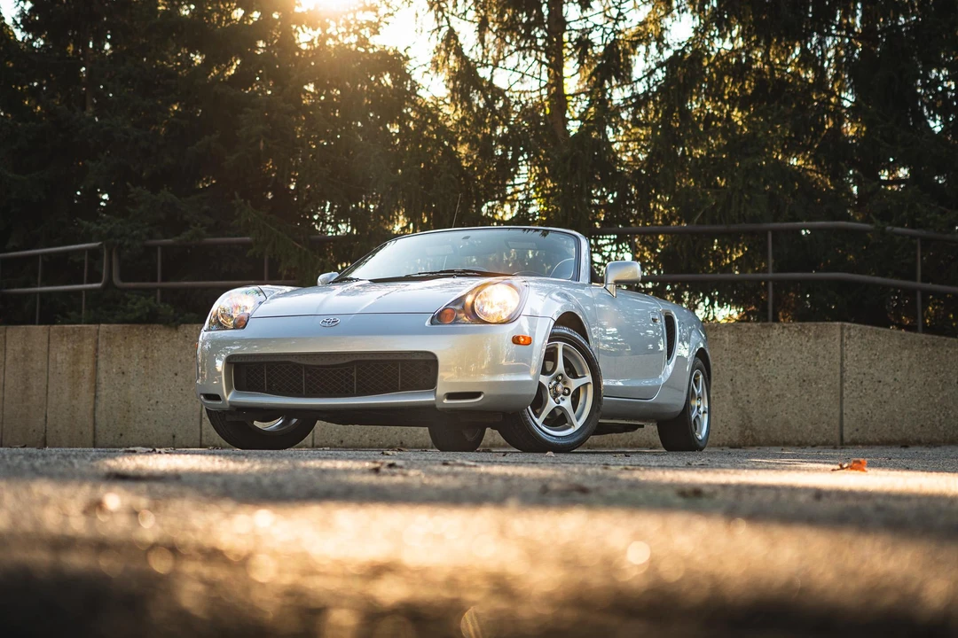 2000 Toyota MR2 Spyder/MR-S - Image 9 of 31