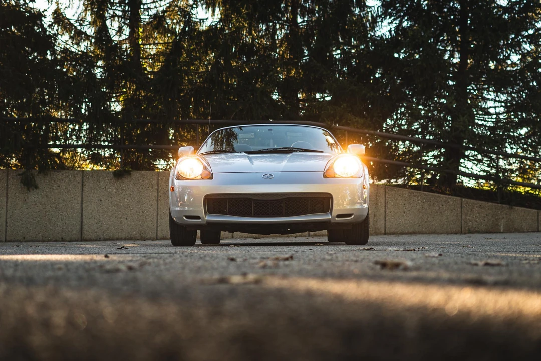 2000 Toyota MR2 Spyder/MR-S - Image 8 of 31