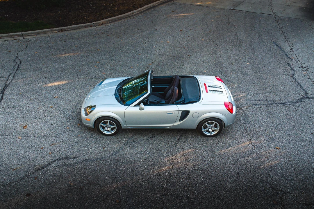 2000 Toyota MR2 Spyder/MR-S - Image 28 of 31