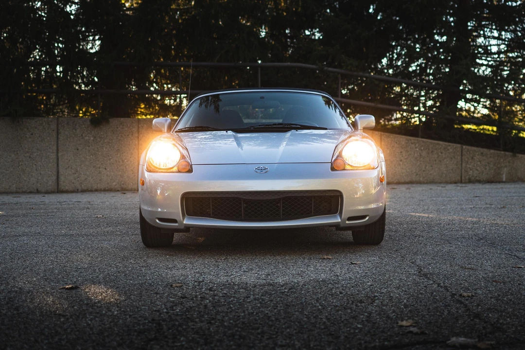 2000 Toyota MR2 Spyder/MR-S - Image 7 of 31