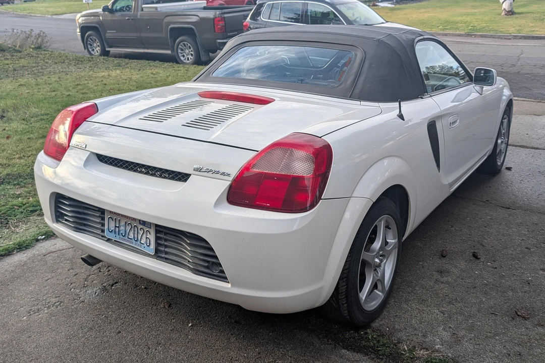 2000 Toyota MR2 Spyder/MR-S - Image 4 of 31