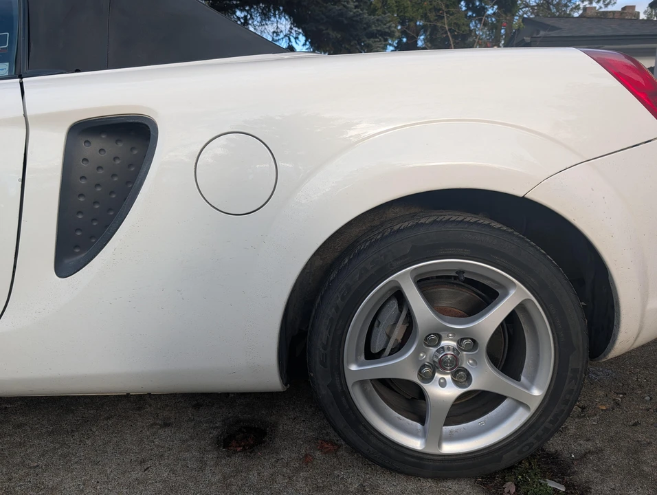 2000 Toyota MR2 Spyder/MR-S - Image 19 of 31