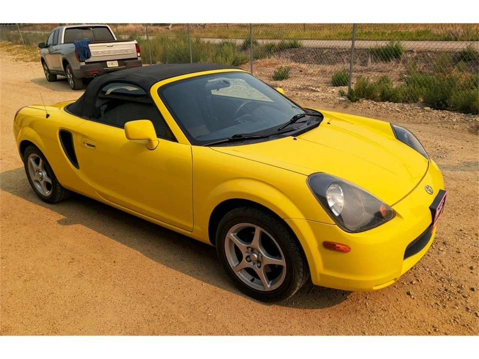 2000 Toyota MR2 Spyder/MR-S - Image 3 of 12