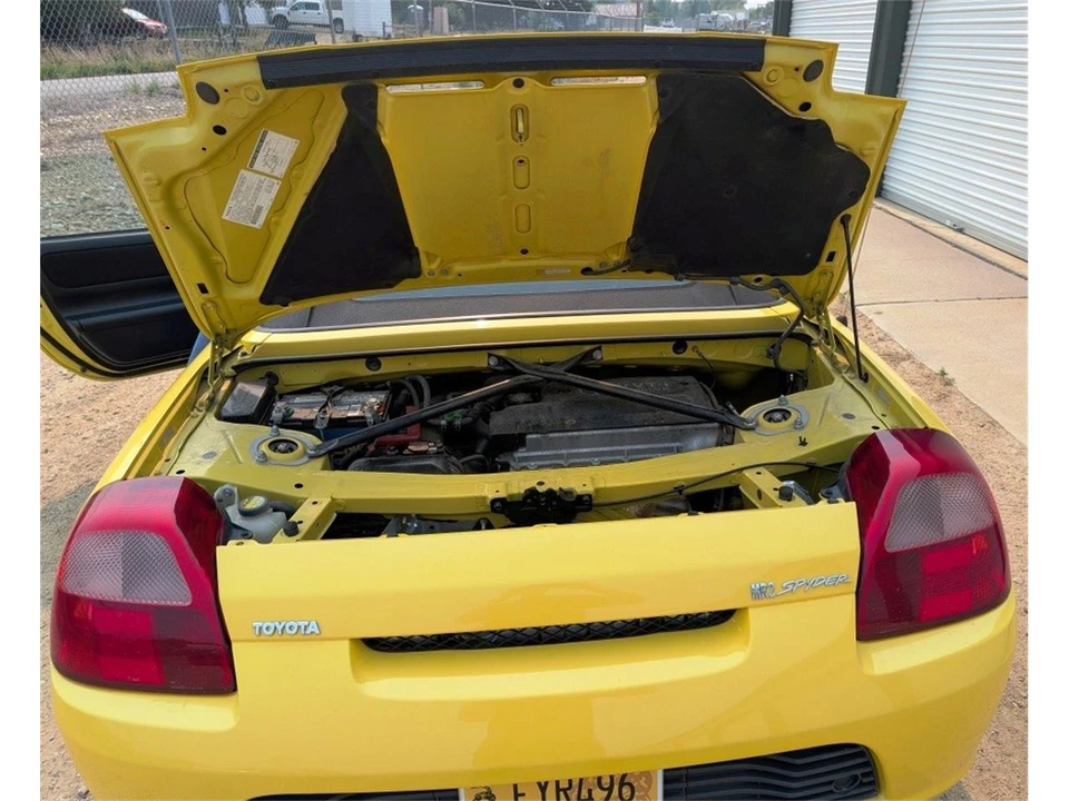 2000 Toyota MR2 Spyder/MR-S - Image 6 of 12