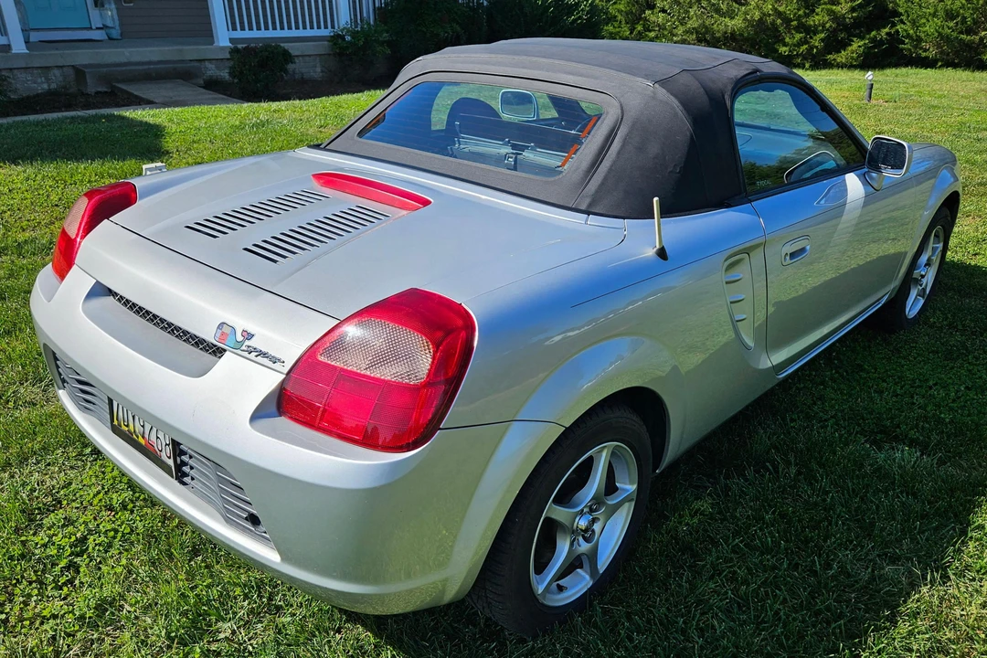 2000 Toyota MR2 Spyder/MR-S - Image 4 of 31