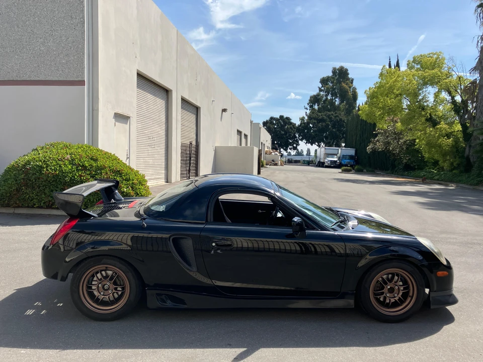 2000 Toyota MR2 Spyder/MR-S - Image 18 of 21