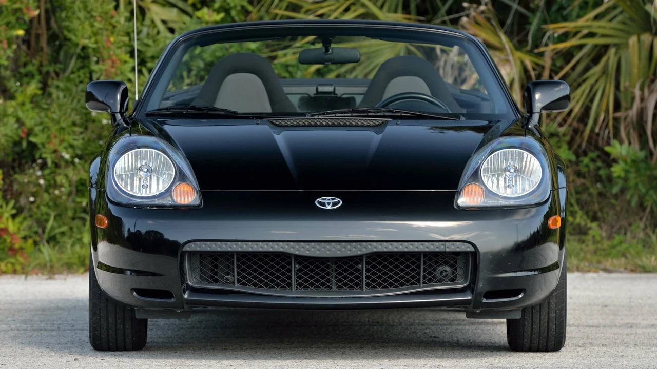 2000 Toyota MR2 Spyder/MR-S - Image 3 of 17