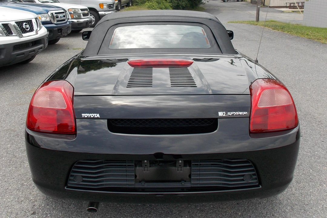 2000 Toyota MR2 Spyder/MR-S - Image 13 of 19