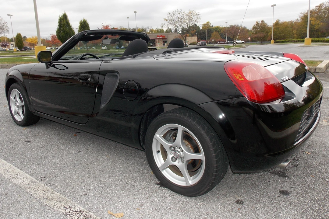 2000 Toyota MR2 Spyder/MR-S - Image 4 of 19