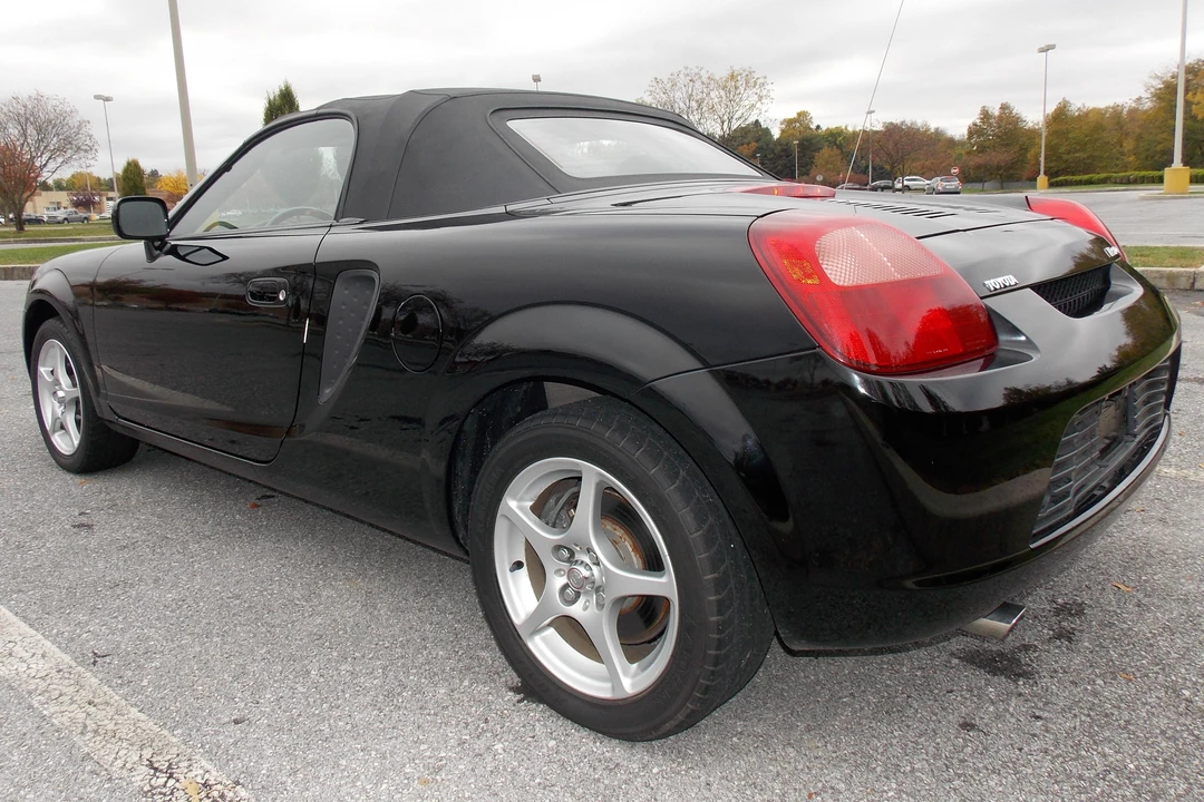 2000 Toyota MR2 Spyder/MR-S - Image 12 of 19