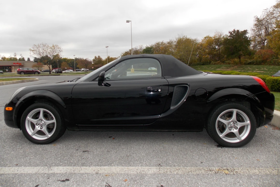 2000 Toyota MR2 Spyder/MR-S - Image 11 of 19