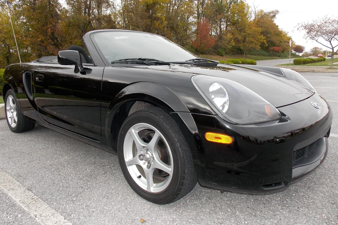 2000 Toyota MR2 Spyder/MR-S - Image 2 of 19