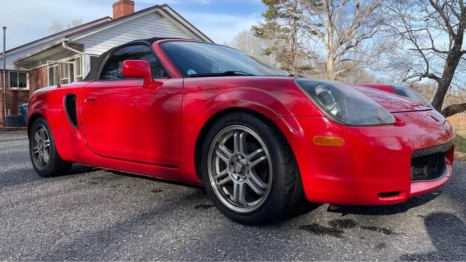 2000 Toyota MR2 Spyder/MR-S - Image 2 of 10