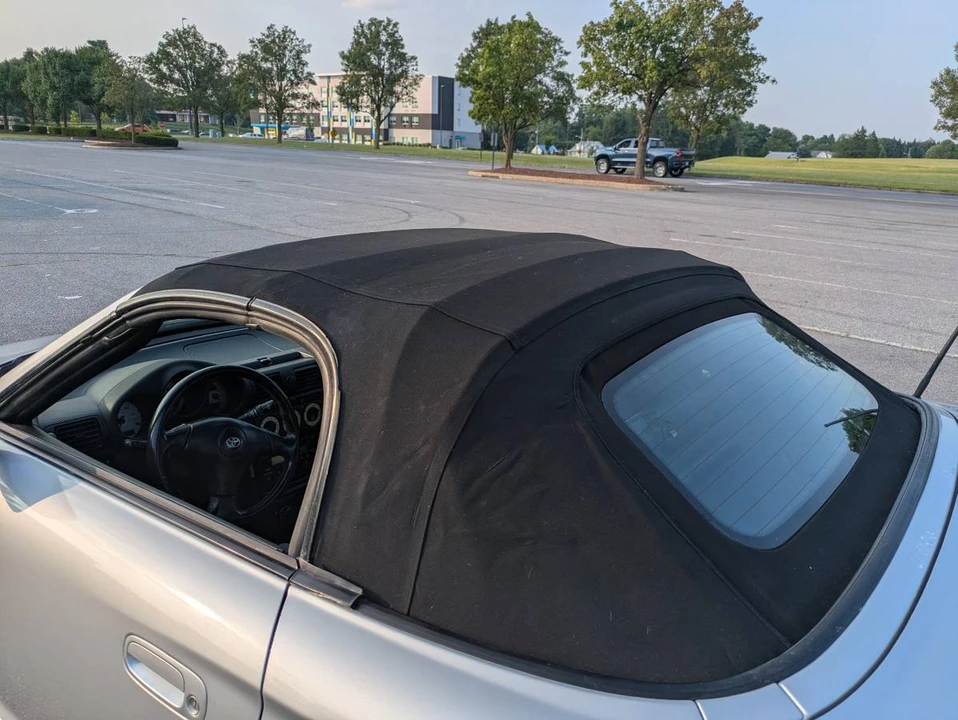 2000 Toyota MR2 Spyder/MR-S - Image 14 of 14
