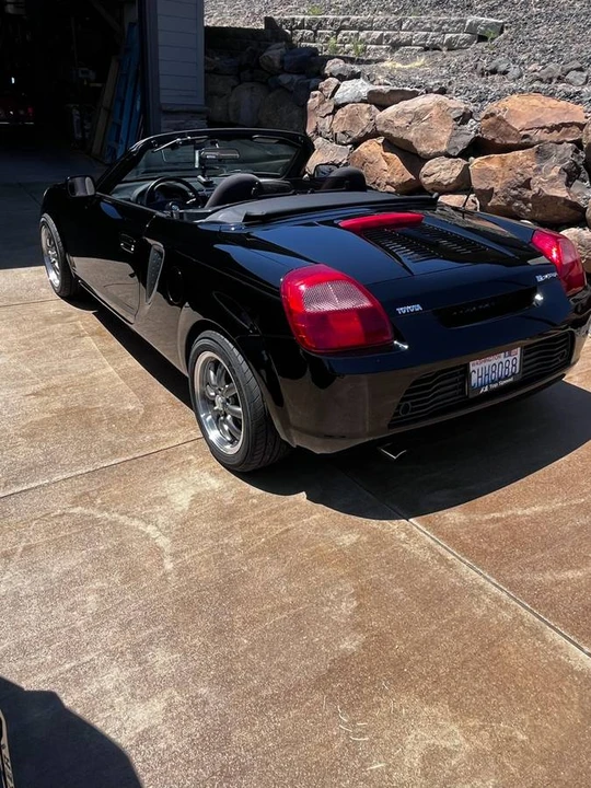 2000 Toyota MR2 Spyder/MR-S - Image 15 of 15