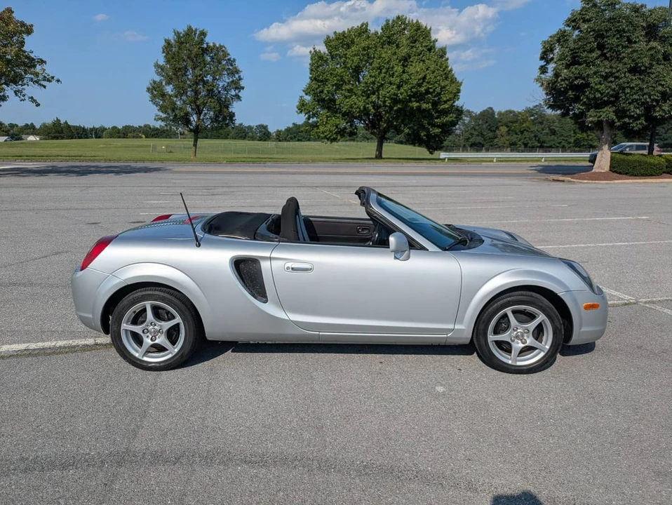 2000 Toyota MR2 Spyder/MR-S - Image 4 of 14