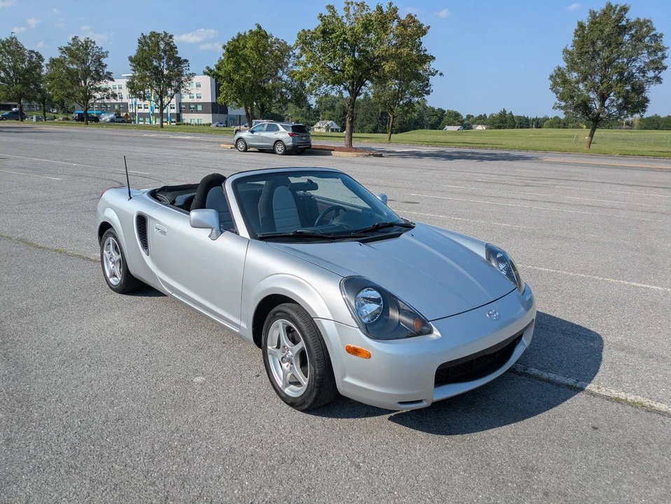 2000 Toyota MR2 Spyder/MR-S - Image 5 of 14
