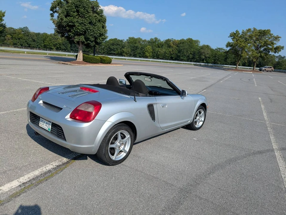 2000 Toyota MR2 Spyder/MR-S - Image 3 of 14