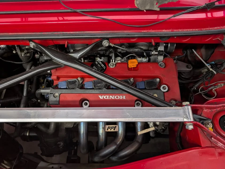 2000 Toyota MR2 Spyder/MR-S - Image 17 of 19
