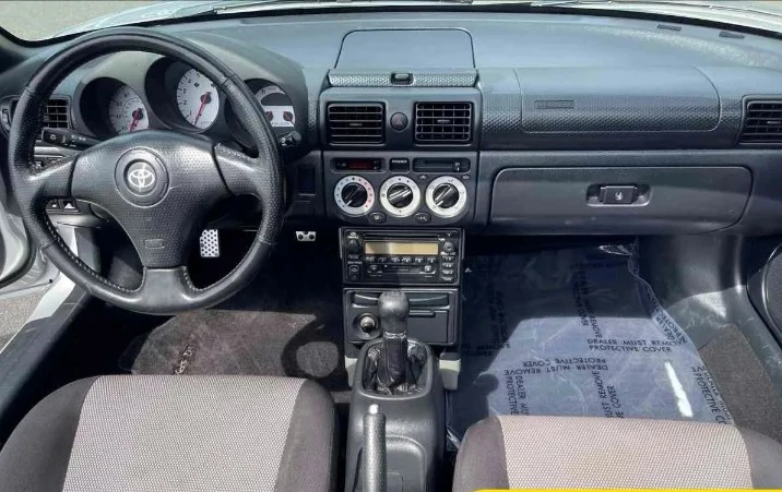 2000 Toyota MR2 Spyder/MR-S - Image 2 of 10