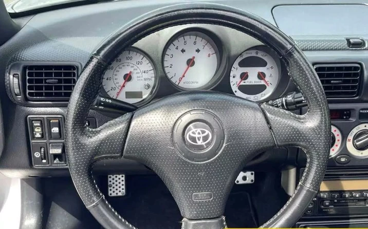 2000 Toyota MR2 Spyder/MR-S - Image 7 of 10