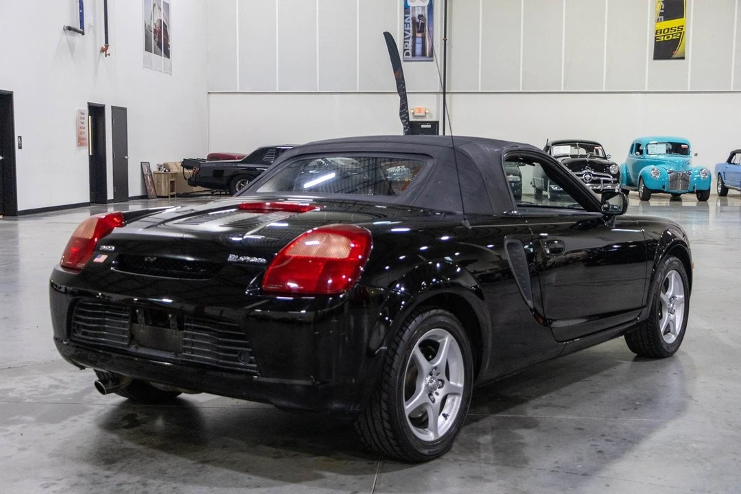 2000 Toyota MR2 Spyder/MR-S - Image 25 of 31