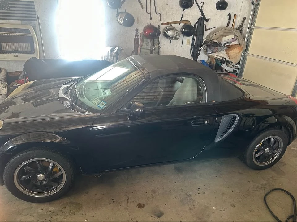 2000 Toyota MR2 Spyder/MR-S - Image 3 of 8