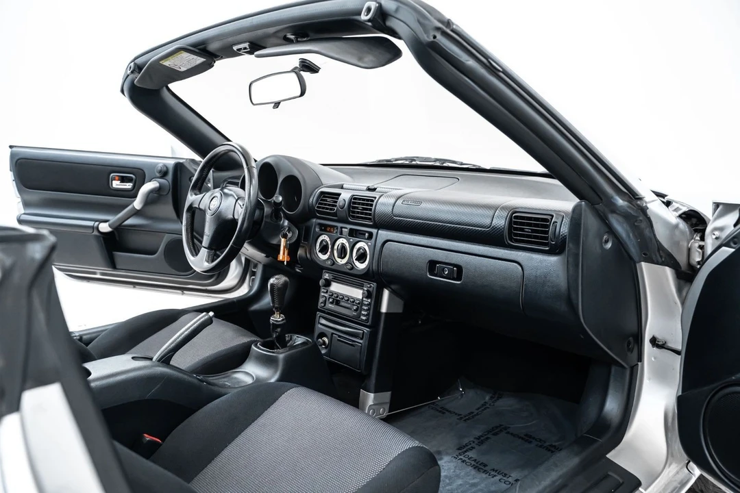 2000 Toyota MR2 Spyder/MR-S - Image 24 of 31