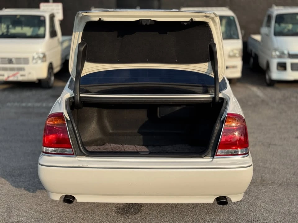2000 Toyota - Image 13 of 20