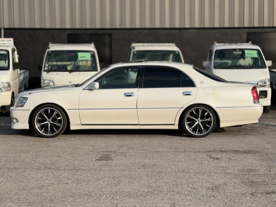 2000 Toyota - Image 4 of 20