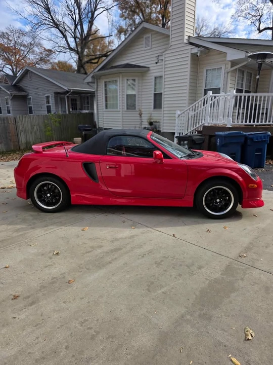 2000 Toyota MR2 Spyder/MR-S - Image 3 of 10