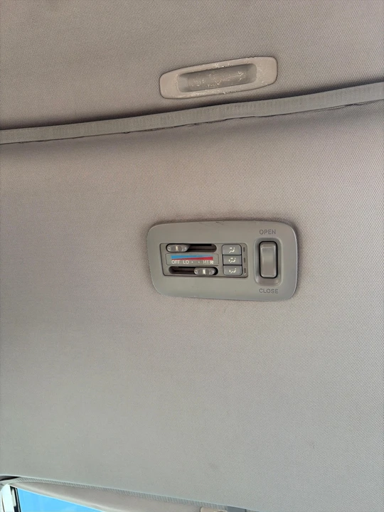 2000 Toyota Previa/Estima - Image 26 of 31