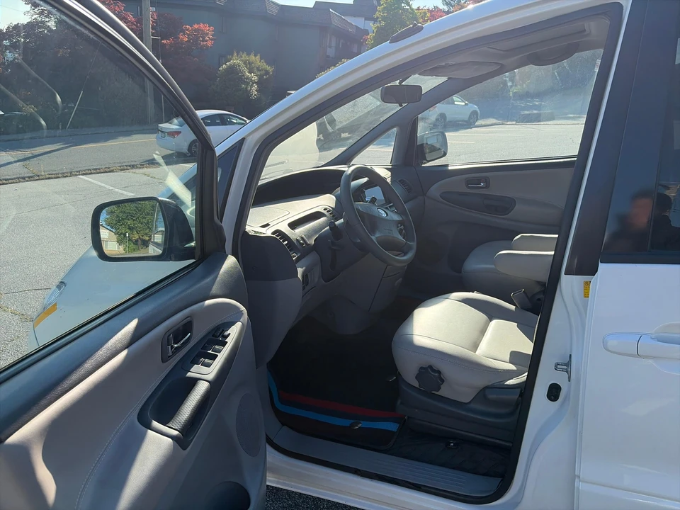 2000 Toyota Previa/Estima - Image 19 of 31