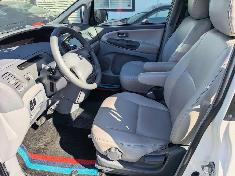 2000 Toyota Previa/Estima - Image 20 of 31