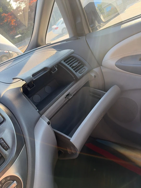 2000 Toyota Previa/Estima - Image 23 of 31