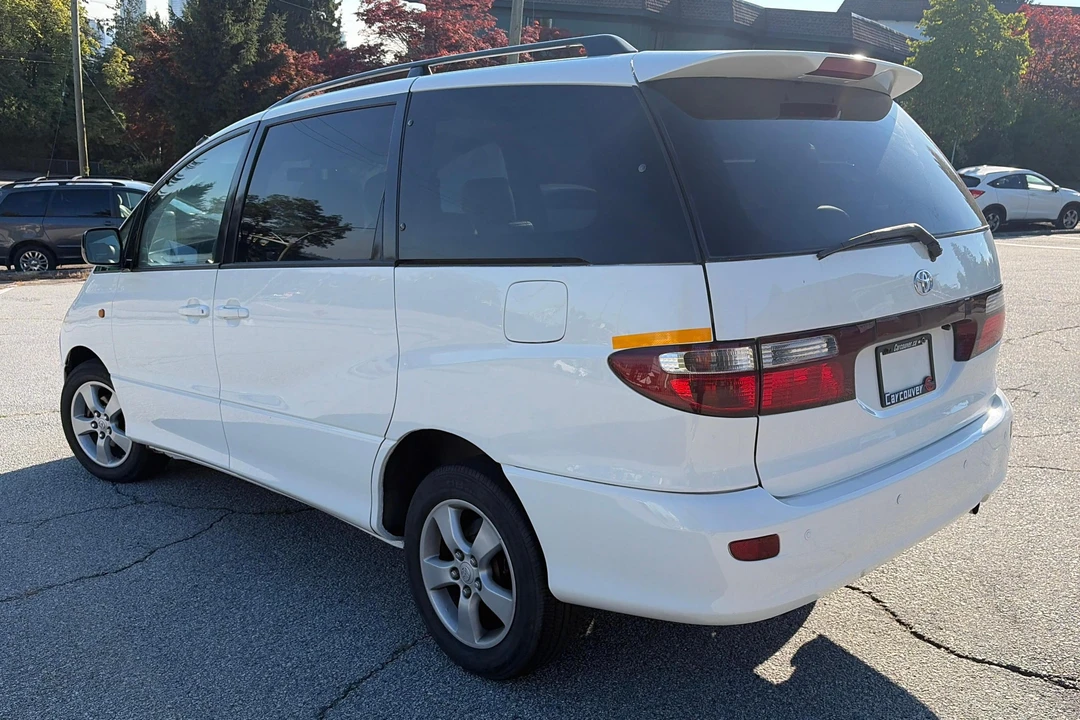 2000 Toyota Previa/Estima - Image 3 of 31