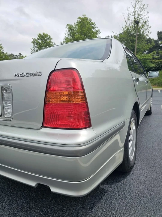 2000 Toyota Progres - Image 12 of 21