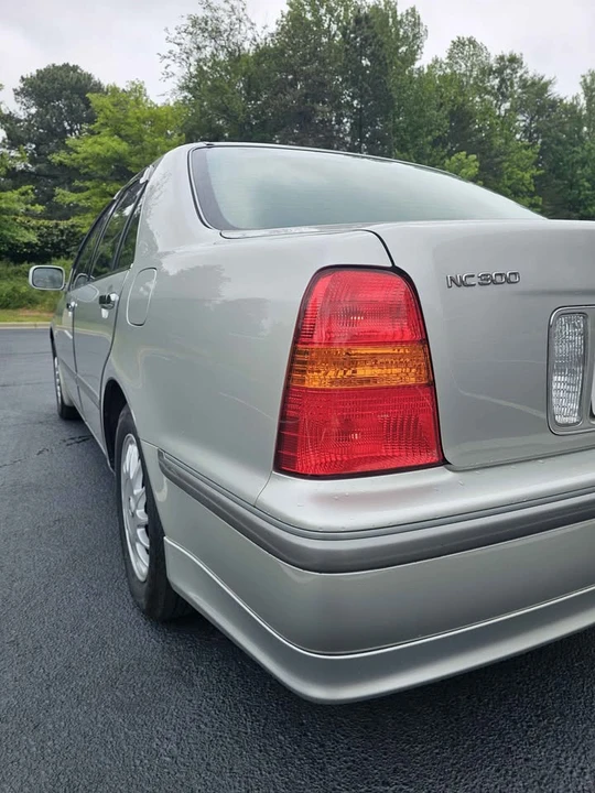 2000 Toyota Progres - Image 13 of 21