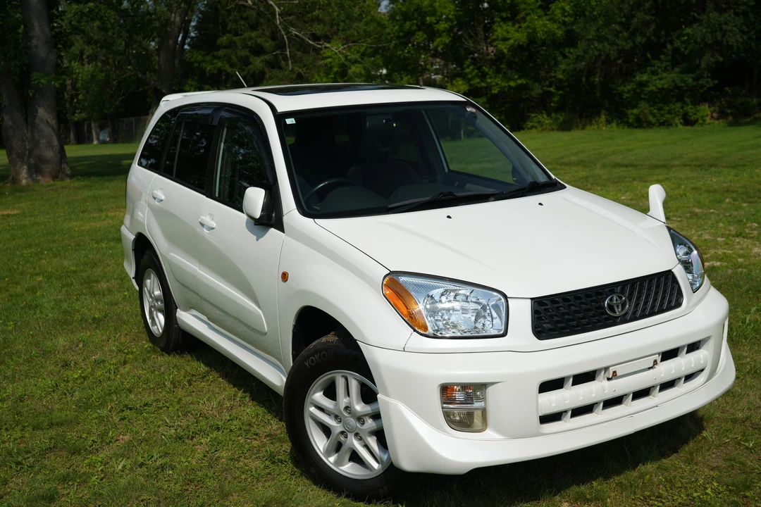 2000 Toyota RAV4 1st Gen - Image 15 of 31