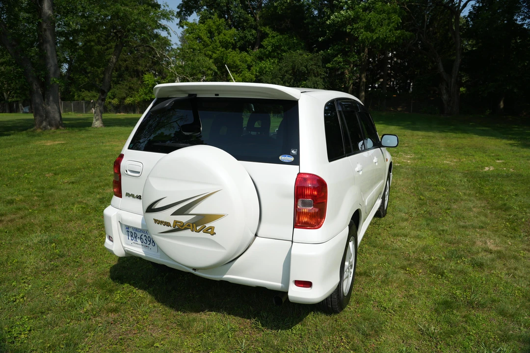 2000 Toyota RAV4 1st Gen - Image 12 of 31