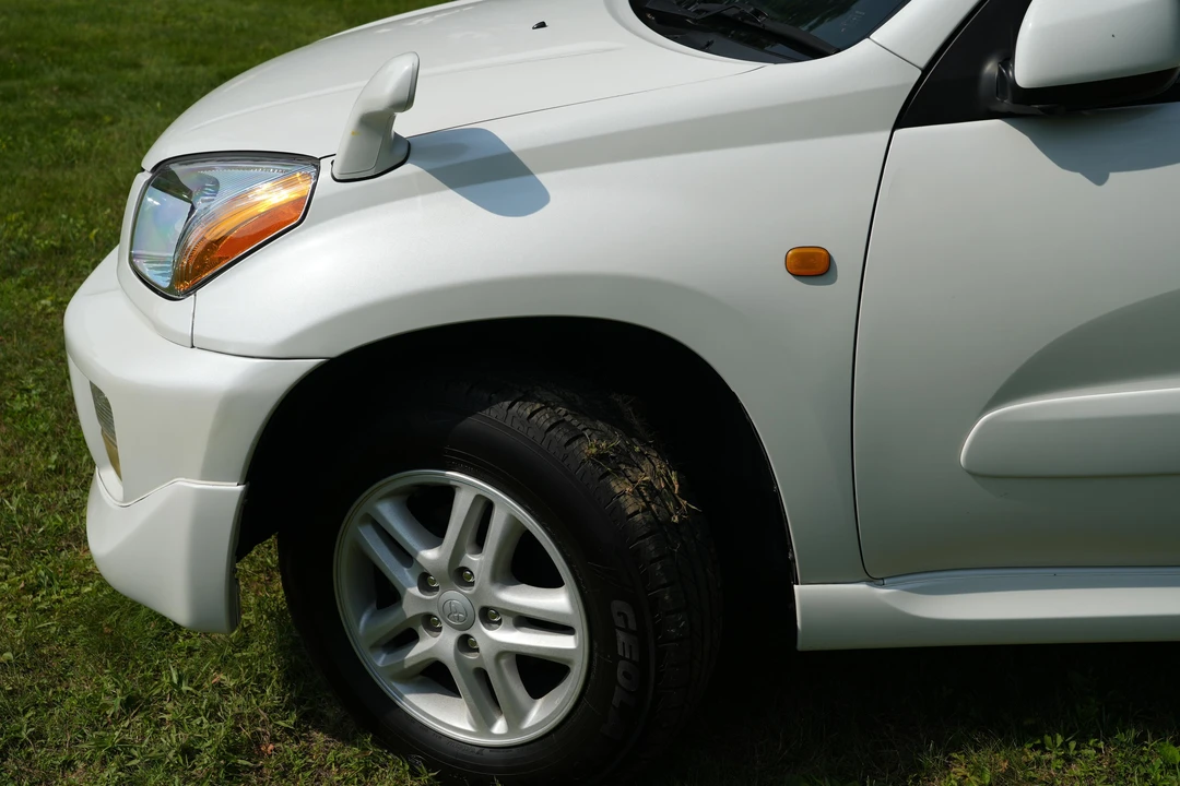 2000 Toyota RAV4 1st Gen - Image 26 of 31