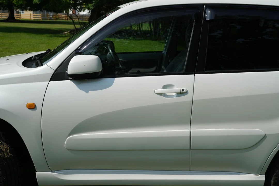 2000 Toyota RAV4 1st Gen - Image 27 of 31