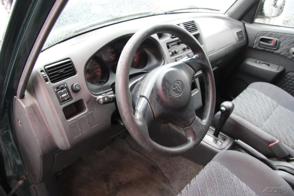 2000 Toyota RAV4 1st Gen - Image 13 of 21