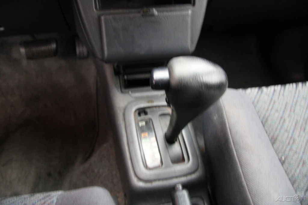 2000 Toyota RAV4 1st Gen - Image 17 of 21